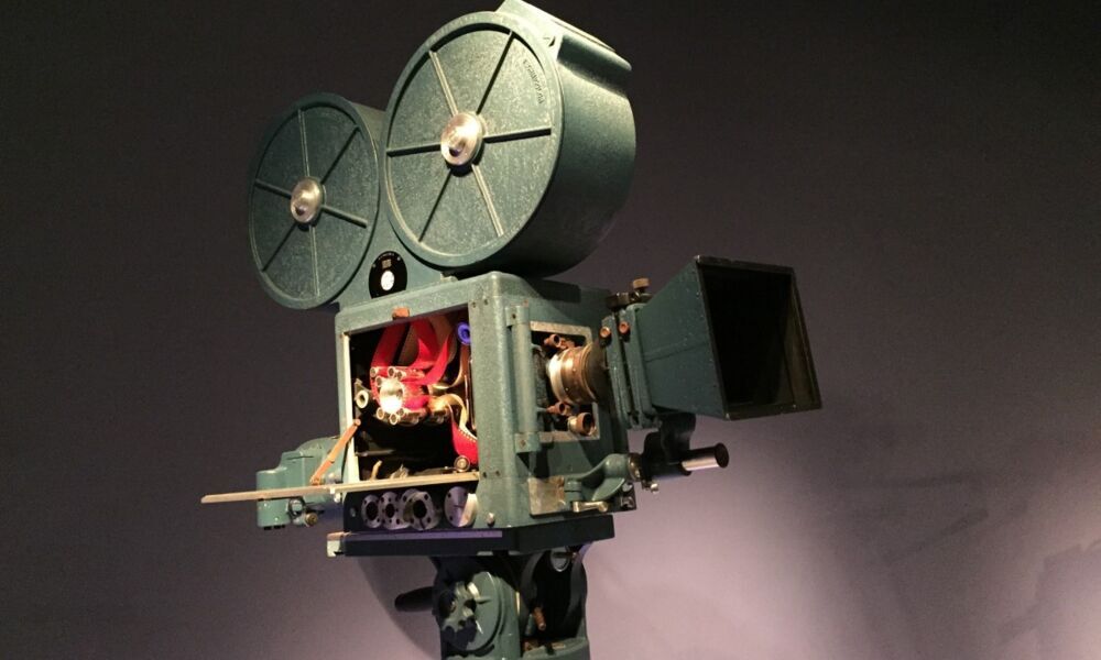 Wikipedia - die Schwarmoffensive (2021)